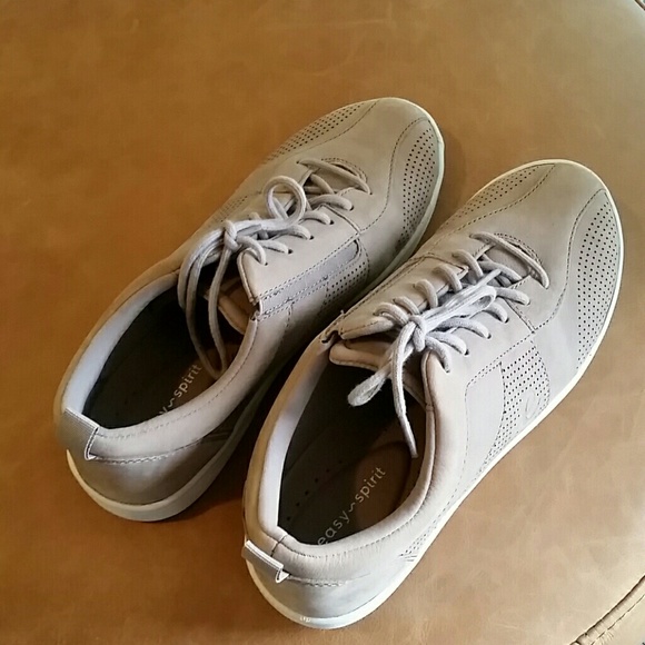 Easy Spirit Freney sneakers, sz 8 Wide - Picture 2 of 4